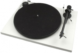Pro-Ject Essential II Audiophiler Plattenspieler (Ortofon Tonabnehmer OM5e vormontiert) weiss - 1