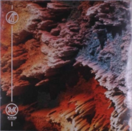Between Two Waves (Clear Vinyl) - GoGo Penguin - LP - Front